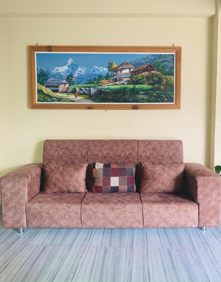 Hotel October Inn Pokhara Exterior foto